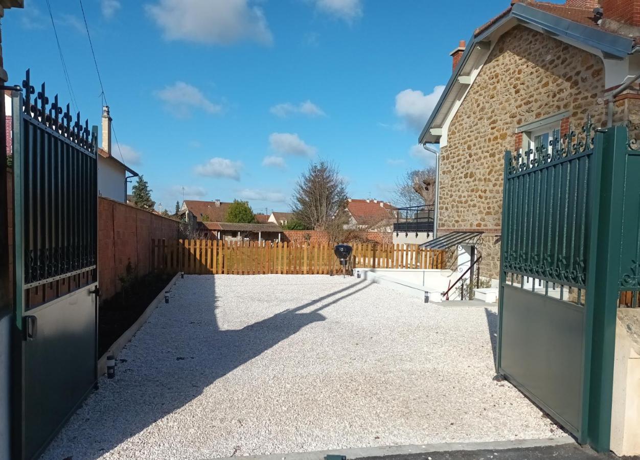 Calme Absolu, Terrasse Et Parking Entre Paris Et Disney Vaires-sur-Marne Exterior photo