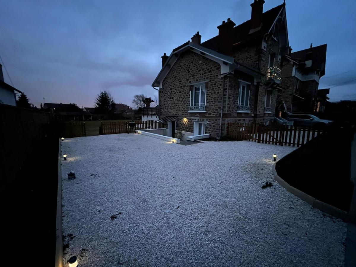 Calme Absolu, Terrasse Et Parking Entre Paris Et Disney Vaires-sur-Marne Exterior photo
